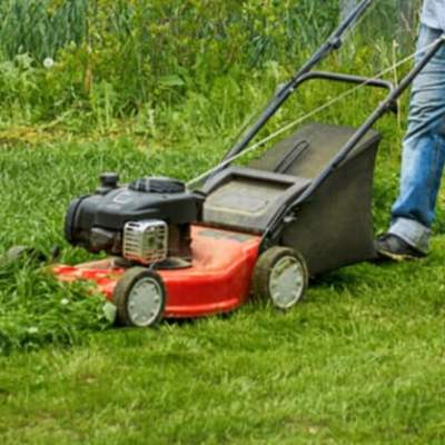 Spotlight on America: Man Who Mows Lawns for Veterans in All 50 States Now Delivering Supplies to Elderly