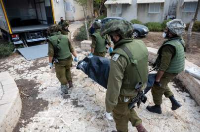 IDF_removebodies_KarfAzahkibbutz_AlexiRosenfeld_Getty