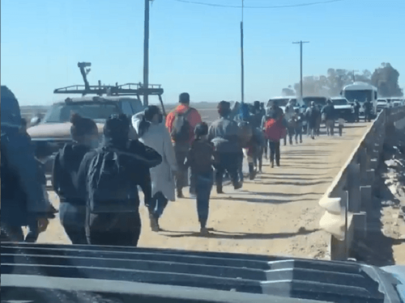 Migrants-crossing-border_blacklistednews