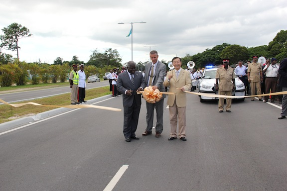 The Bahamas Opens New Nassau Airport Gateway, With Help from China (caribjournal.com)