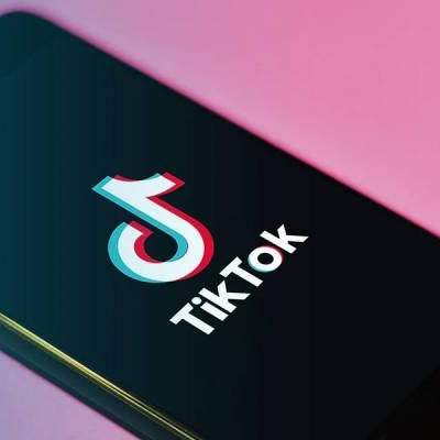 Universities across Texas are banning TikTok!