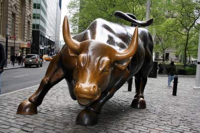 WallStreetBull_picsource_flickr