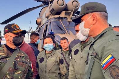 A photo provided by the Venezuelan military shows officials including Defense Minister Vladimir Padrino, right, recently receiving eight soldiers who had been kidnapped on the border with Colombia. PHOTO: CEOFANB/AGENCE FRANCE-PRESSE/GETTY IMAGES