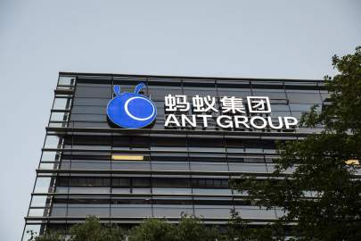 Ant Group’s Alipay said it would intensify efforts to monitor and investigate its accounts for cryptocurrency-related transactions. PHOTO: QILAI SHEN/BLOOMBERG NEWS