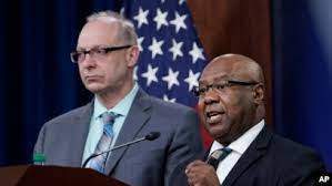 Photo: AP - Dr. John F. Huth, left, DIA Defense Intelligence Officer for Space and Counterspace and Kevin Ryder, DIA Senior Defense Intelligence Analyst for Space and Counterspace, participate in a briefing at the Pentagon in Washington, Tuesday, April 12, 2022.